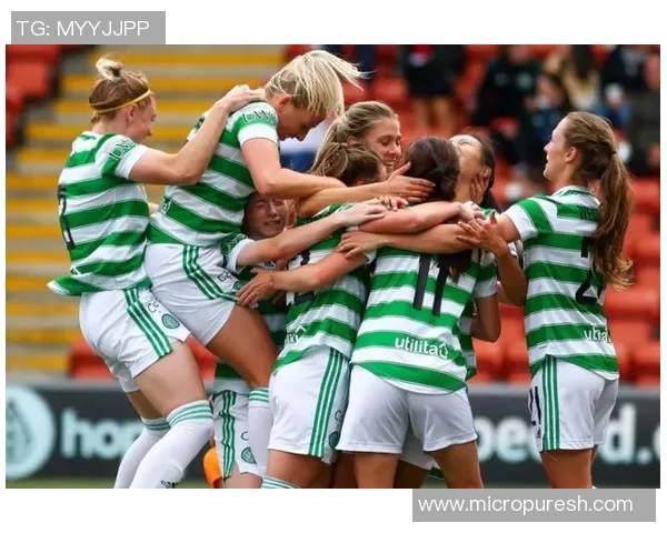 足球球星喜迎女儿降生全家幸福洋溢场面温馨感人 足球球星喜迎女儿降生全家幸福洋溢场面温馨感人