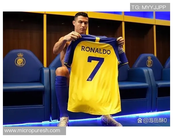 足球球星经典过人技巧解析 提升球技必备的花招与动作细节 足球球星经典过人技巧解析 提升球技必备的花招与动作细节